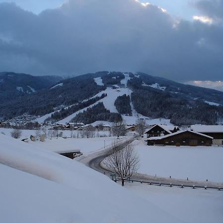 Welcome-Bienvenue-Добро Пожаловать Flachau Bagian luar foto