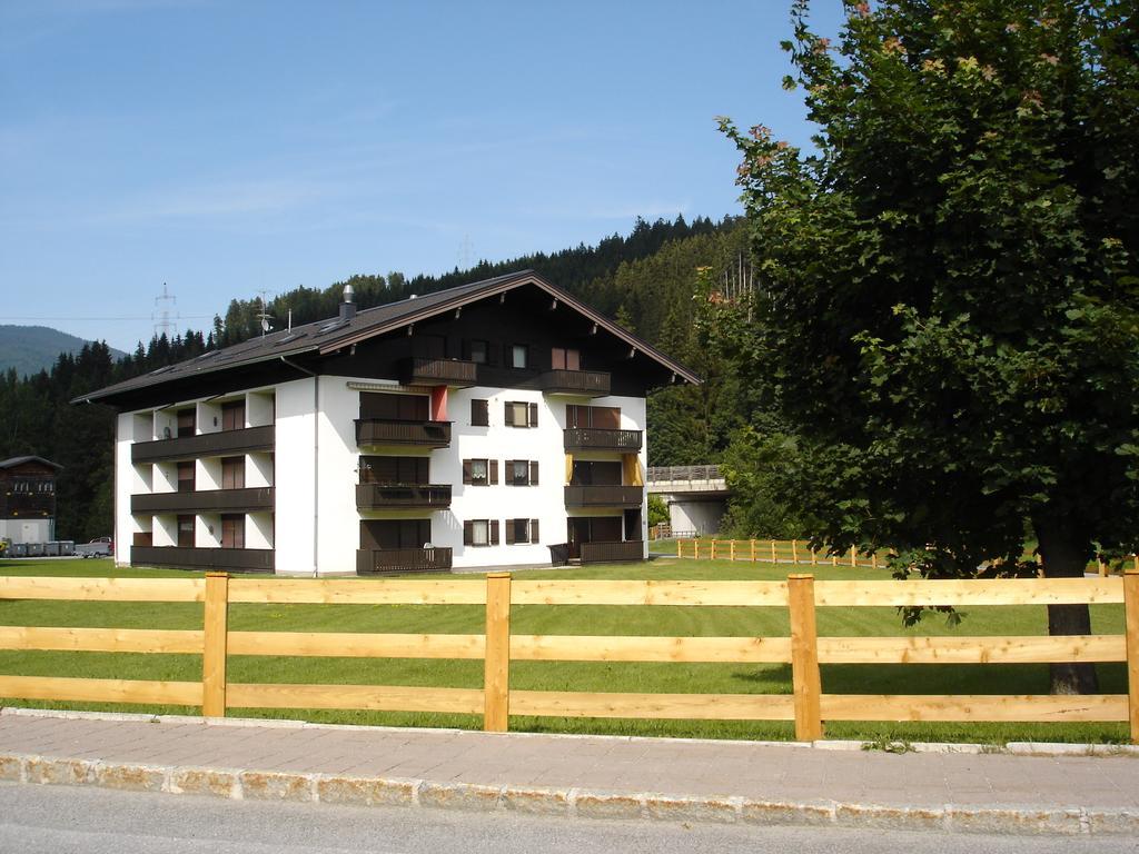 Welcome-Bienvenue-Добро Пожаловать Flachau Ruang foto